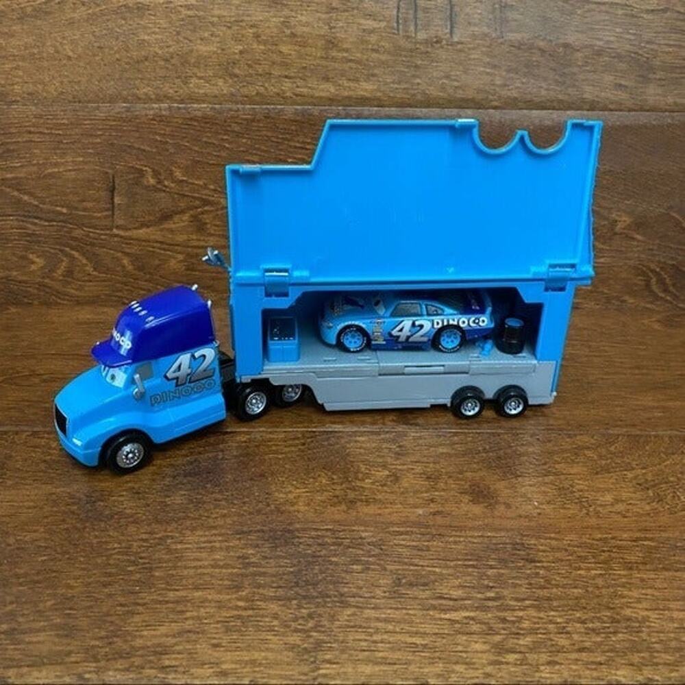 DISNEY PIXAR Cars Vintage Dinoco Cal Weathers Hauler Semi Truck 42 - Picture 2 of 9